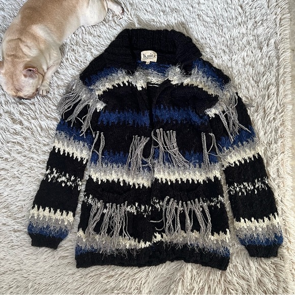 ❌SOLD❌FL&L x Knitz 💕🍋 • Crosby fringe cardigan in black and navy - Picture 9 of 14